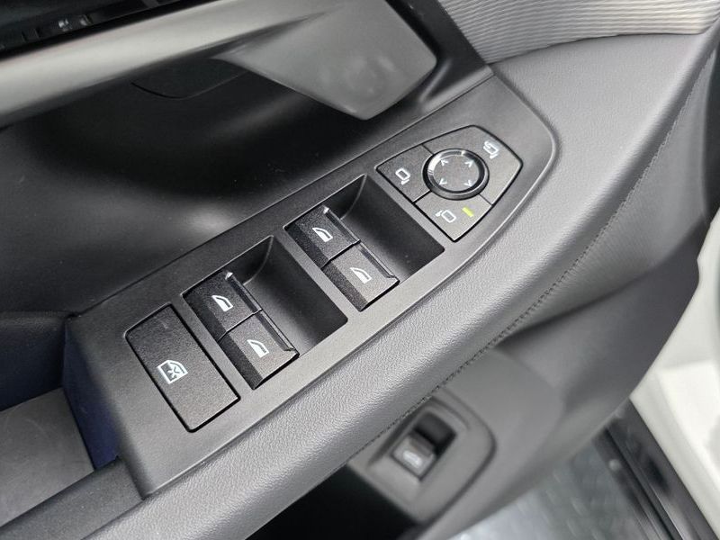 2024 BMW 5 Series 520i M Sport photo 28