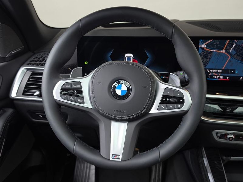 2026 BMW X5 xDrive 30d M Sport photo 13