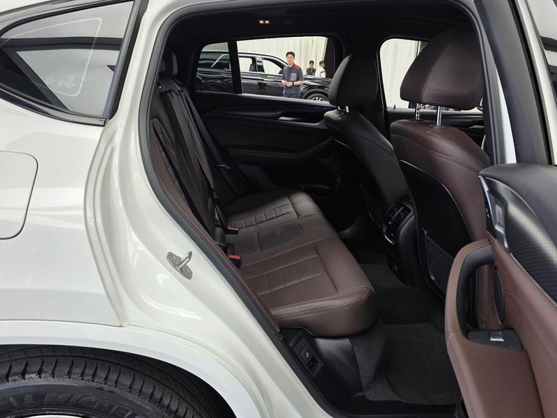 2023 BMW X4 xDrive20d M Sport photo 12