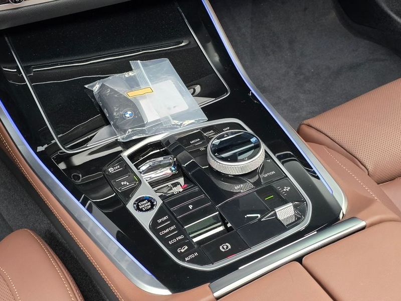 2026 BMW X5 xDrive 40d M Sport Pro photo 9