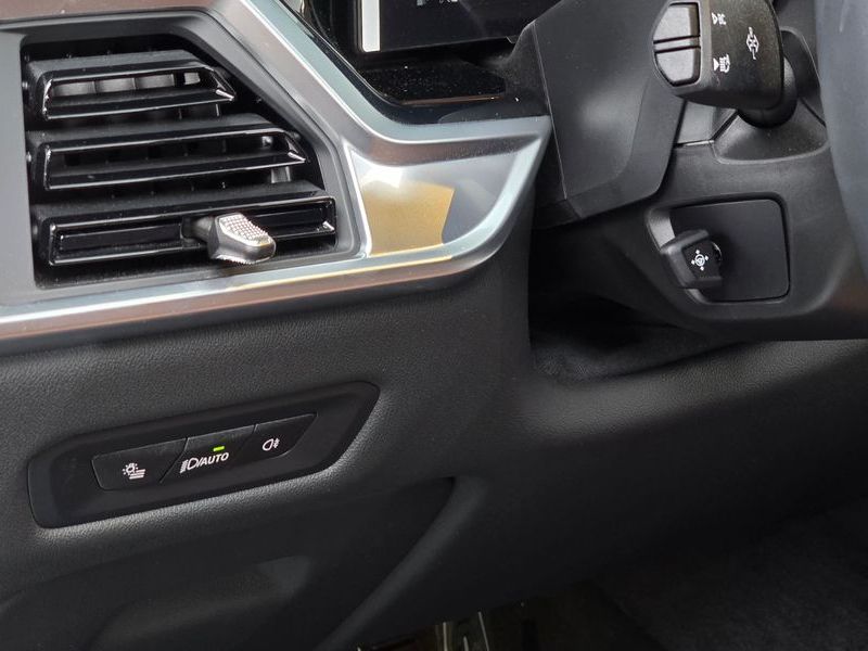 2026 BMW X5 xDrive 40d M Sport Pro photo 13