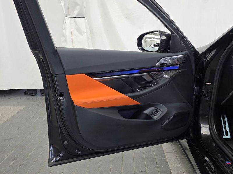 2025 BMW M5 Sedan photo 24