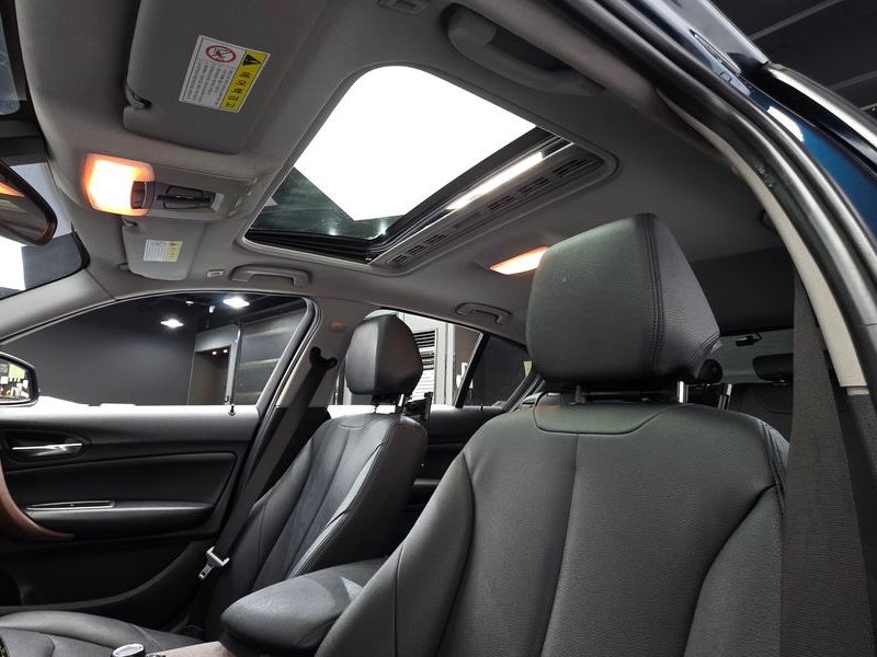 2013 BMW 1 Series 118d Urban Pack1 5Dr photo 17