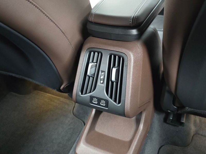 2025 BMW X1 sDrive 18d M Sport photo 19