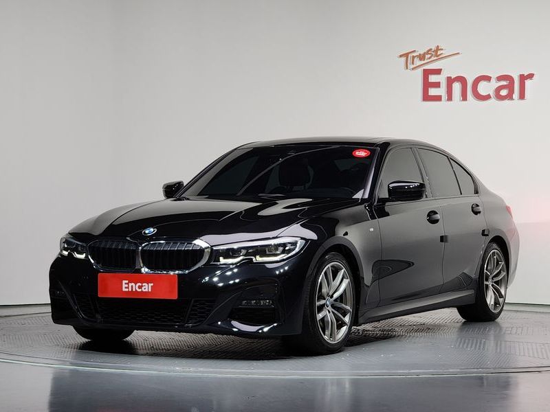 2022 BMW 3 Series 320d M Sport photo 1