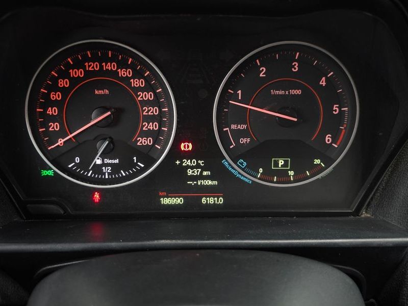 2013 BMW 1 Series 120d Sport Pack1 5Dr photo 8