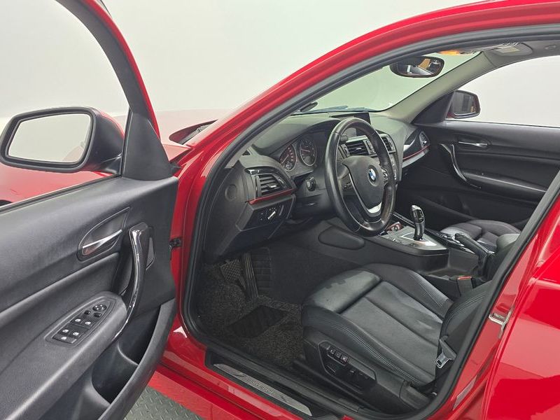 2013 BMW 1 Series 120d Sport Pack1 5Dr photo 10