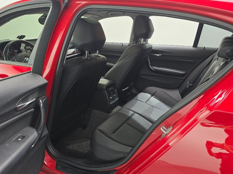 2013 BMW 1 Series 120d Sport Pack1 5Dr photo 12