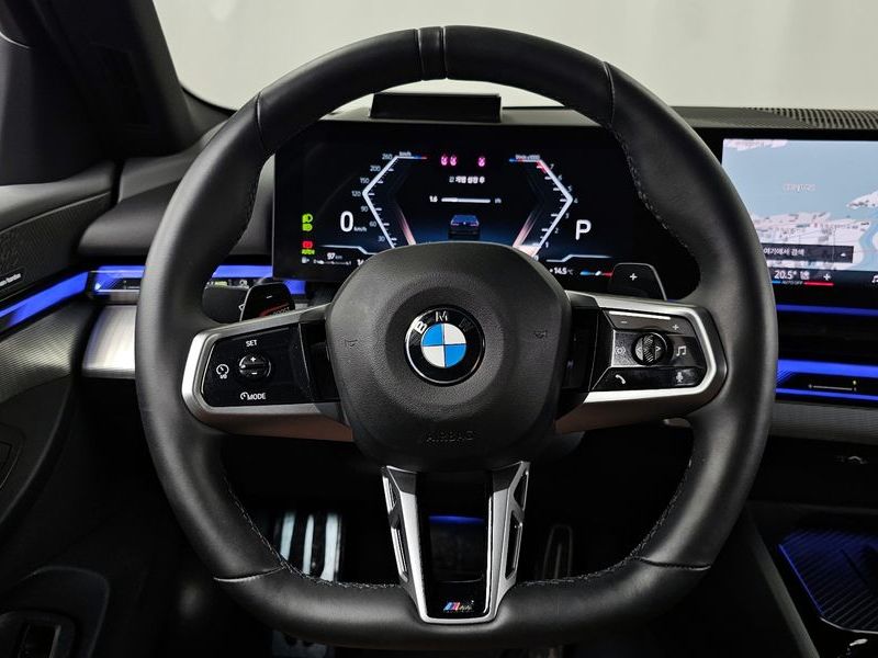 2024 BMW 5 Series 530i xDrive M Sport photo 13