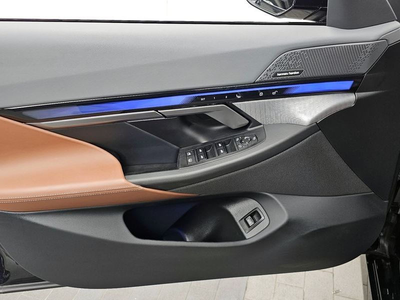 2024 BMW 5 Series 530i xDrive M Sport photo 24