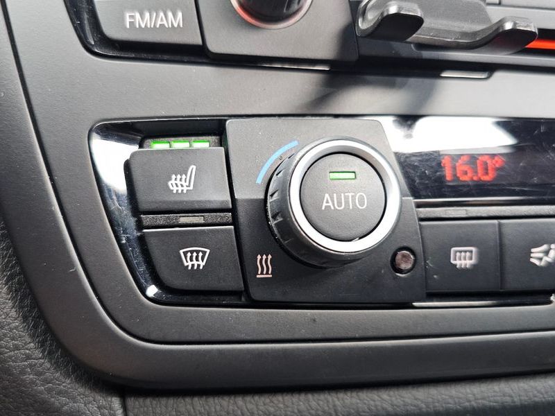 2013 BMW 3 Series 320d photo 18