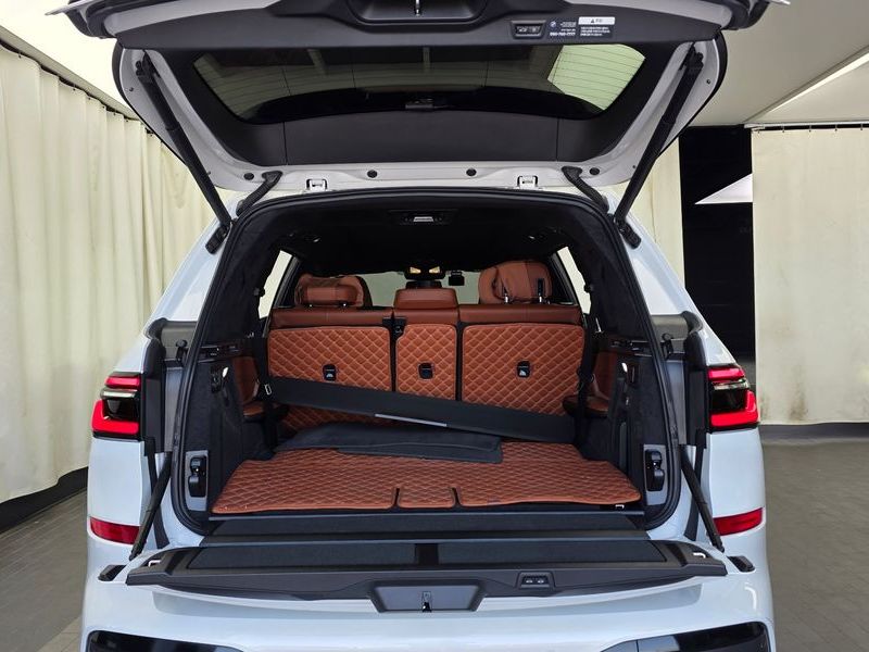 2025 BMW X7 xDrive 40i M Sport 7STR photo 20