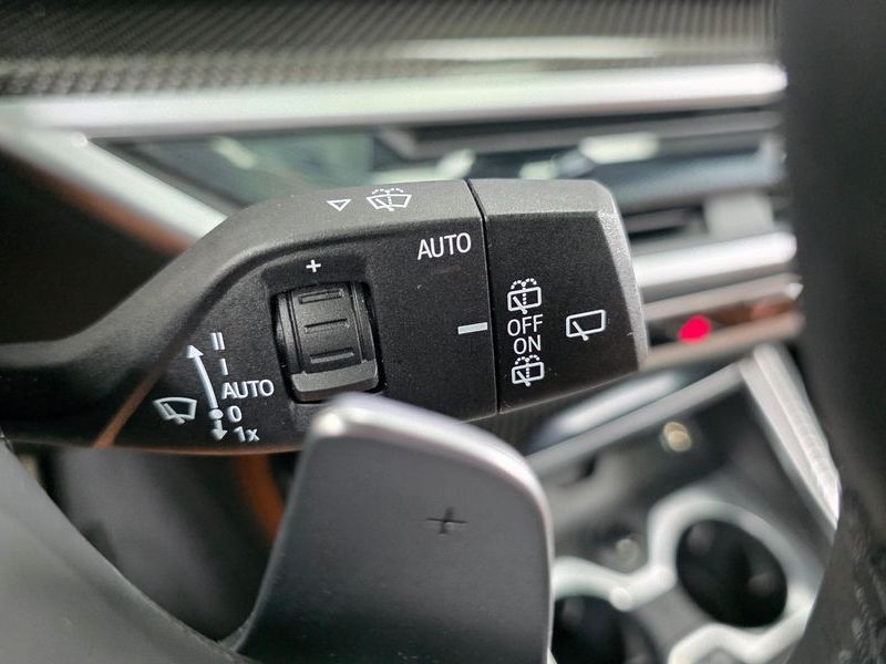 2025 BMW X7 xDrive 40i M Sport 7STR photo 27