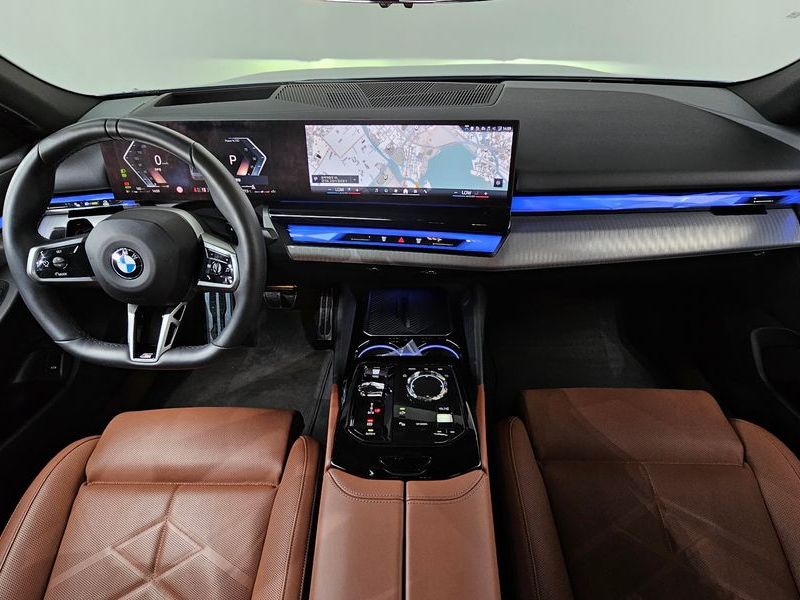 2024 BMW 5 Series 530i xDrive M Sport photo 7
