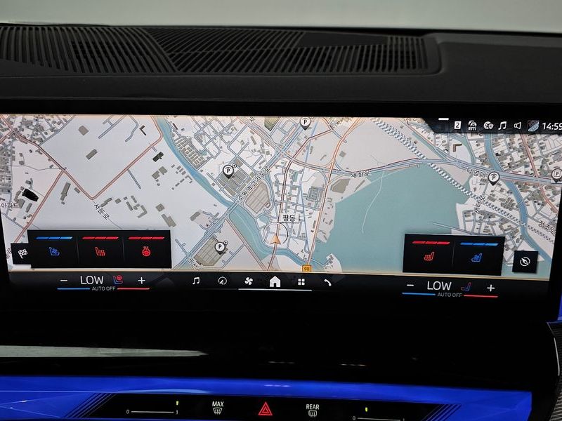 2024 BMW 5 Series 530i xDrive M Sport photo 13