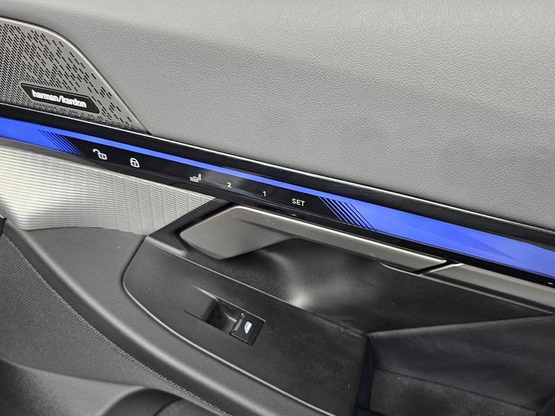 2024 BMW 5 Series 530i xDrive M Sport photo 20