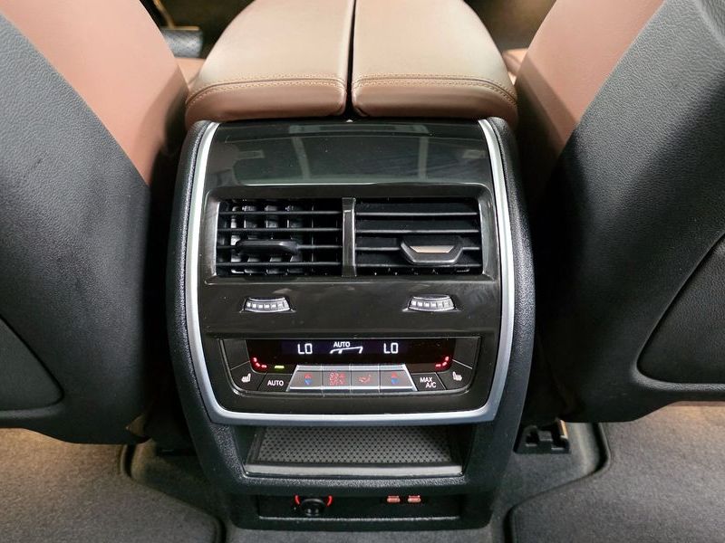 2024 BMW X5 xDrive 30d xLine photo 18