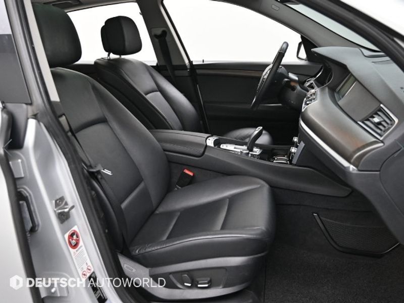 2013 BMW 5 Series GT ED Edition photo 10