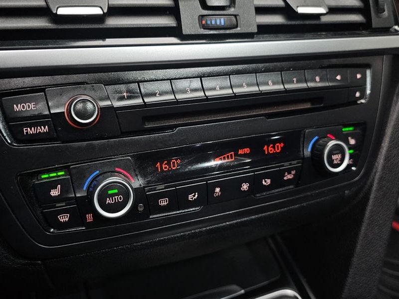 2013 BMW 3 Series 320d xDrive photo 18