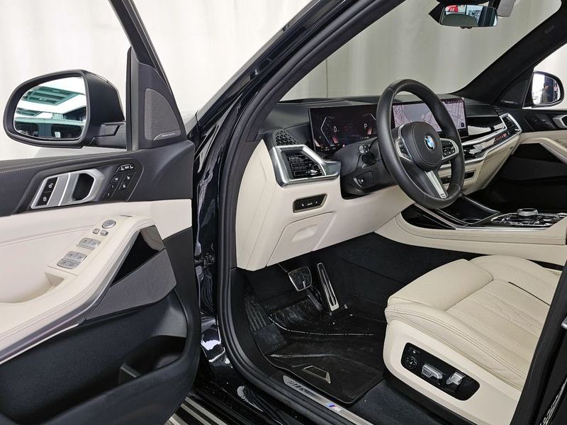 2024 BMW X7 xDrive 40d M Sport 7 STR photo 10