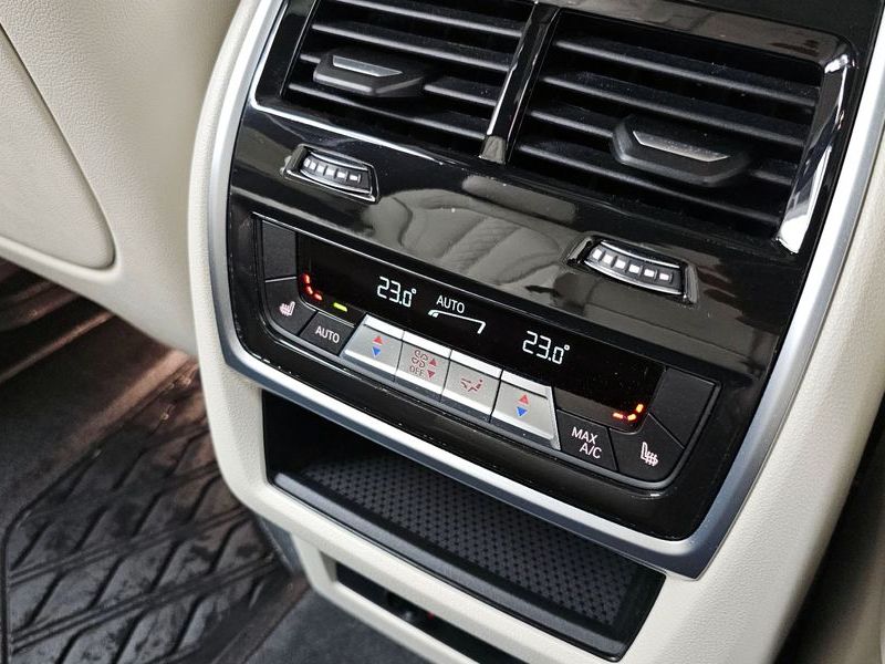 2024 BMW X7 xDrive 40d M Sport 7 STR photo 19