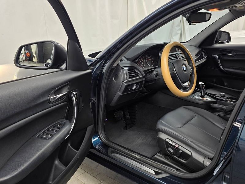 2014 BMW 1 Series 118d Urban Pack1 5Dr photo 10