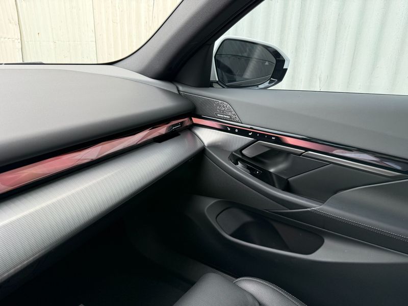 2026 BMW 5 Series 530i xDrive M Sport photo 7