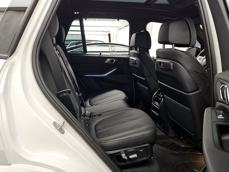 2024 BMW X5 xDrive 40i M Sport photo 11