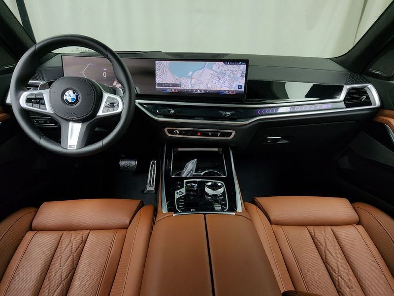 2024 BMW X7 xDrive 40i M Sport 7STR photo 7