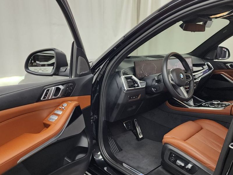 2024 BMW X7 xDrive 40i M Sport 7STR photo 10