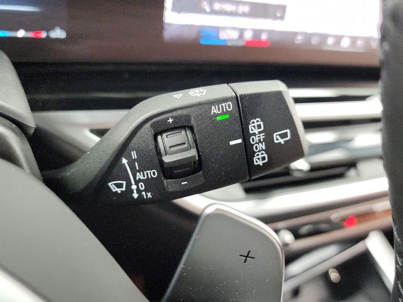 2024 BMW X7 xDrive 40i M Sport 7STR photo 28