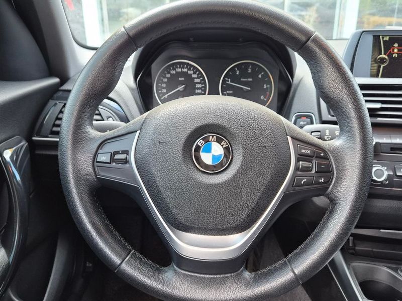 2014 BMW 1 Series 118d Urban Pack1 5Dr photo 9