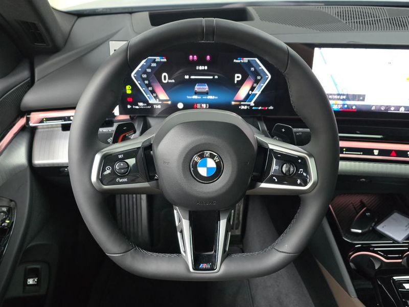 2026 BMW 5 Series 523d xDrive M Sport photo 12