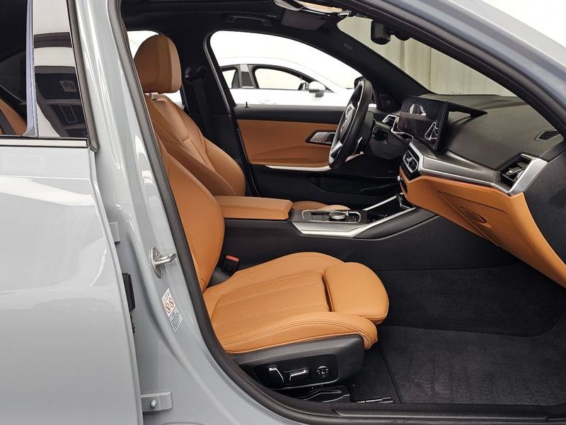 2024 BMW 3 Series 320i M Sport photo 11