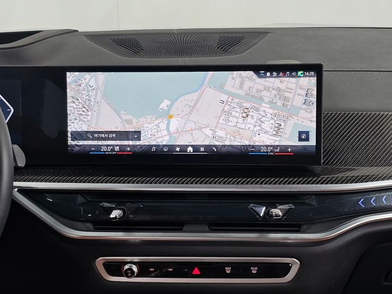 2025 BMW X7 xDrive 40d M Sport 7 STR photo 13