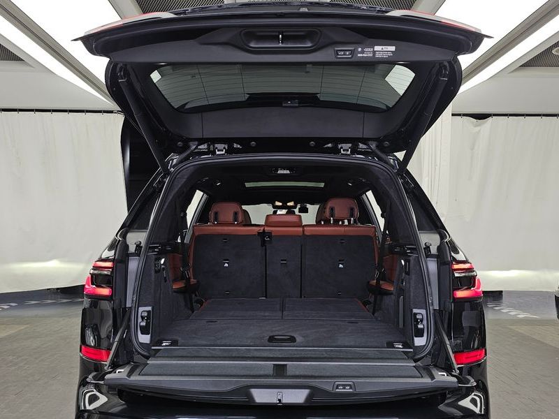 2025 BMW X7 xDrive 40d M Sport 7 STR photo 20