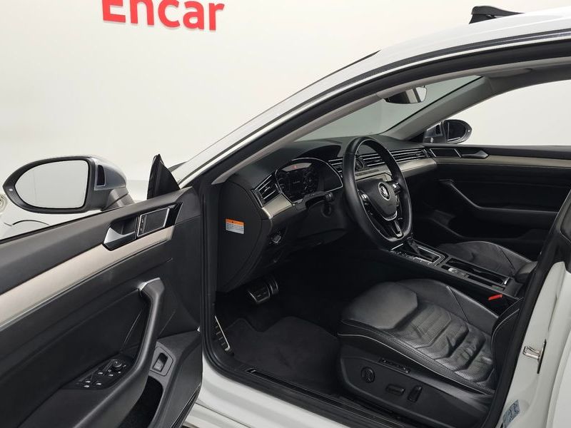 2019 Volkswagen Arteon 2.0 TDI Premium photo 10