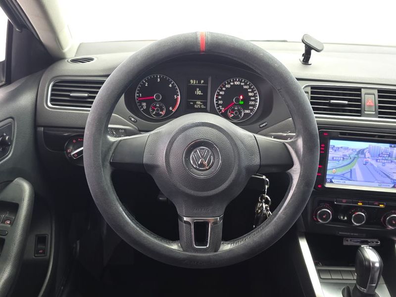 2012 Volkswagen Jetta 1.6 TDI Blue Motion 6th photo 13