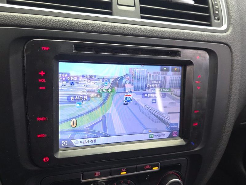 2012 Volkswagen Jetta 1.6 TDI Blue Motion 6th photo 15