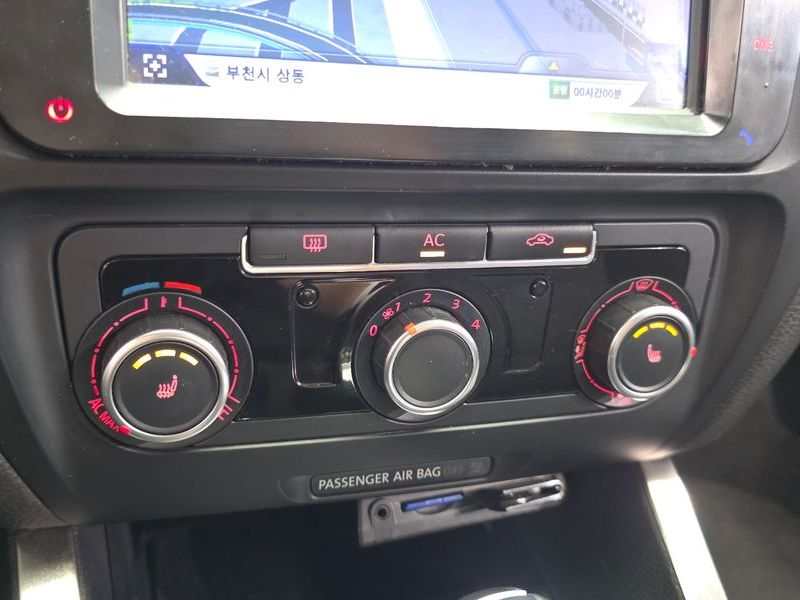 2012 Volkswagen Jetta 1.6 TDI Blue Motion 6th photo 17