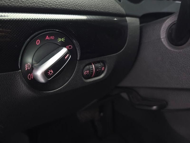 2012 Volkswagen Jetta 1.6 TDI Blue Motion 6th photo 18