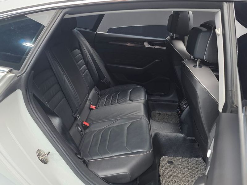 2022 Volkswagen Arteon 2.0 TDI Prestige photo 11