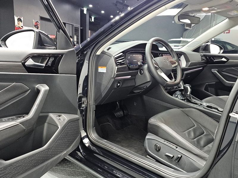 2024 Volkswagen Jetta 1.5 TSI Prestige photo 10