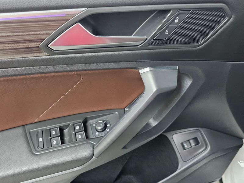 2023 Volkswagen Tiguan 2.0 TSI Prestige photo 28