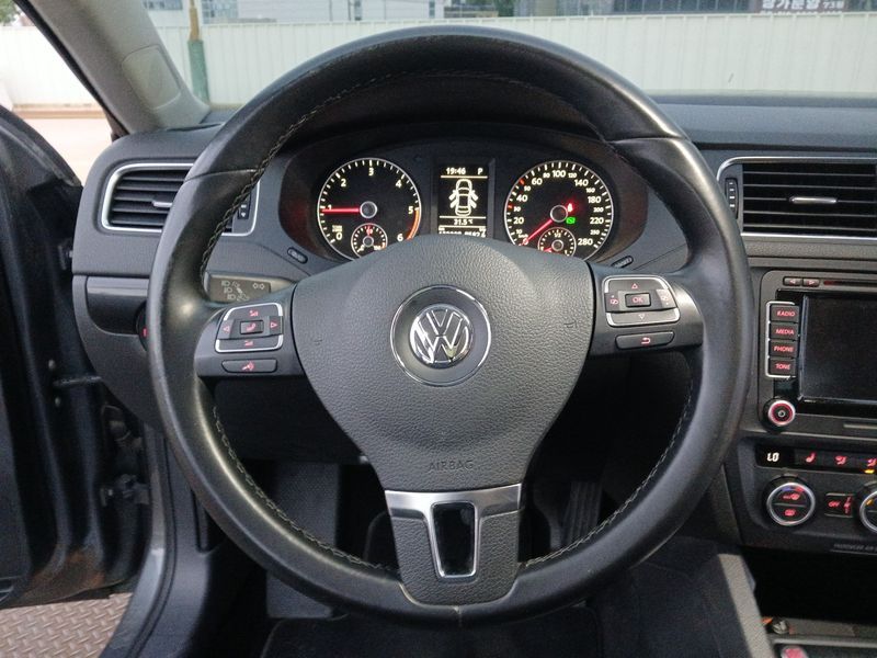 2014 Volkswagen Jetta 2.0 TDI 6th photo 14