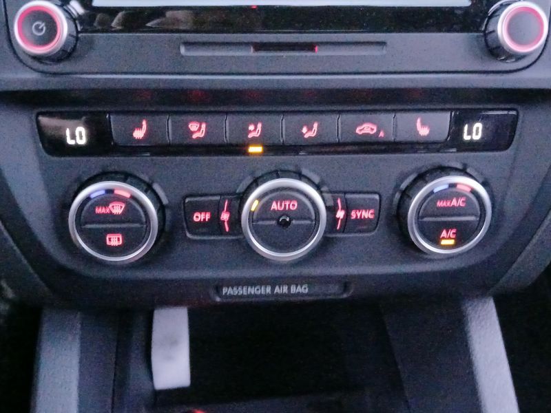 2014 Volkswagen Jetta 2.0 TDI 6th photo 17