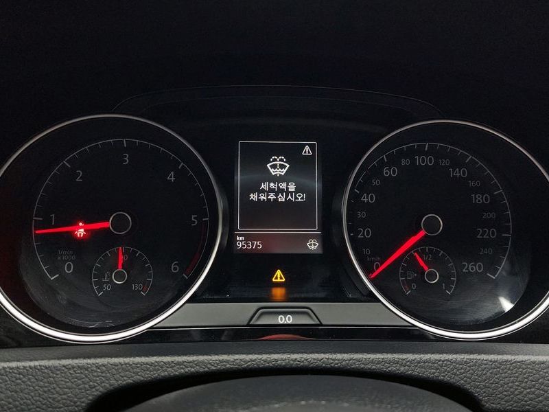2016 Volkswagen Golf 2.0 TDI Premium photo 8