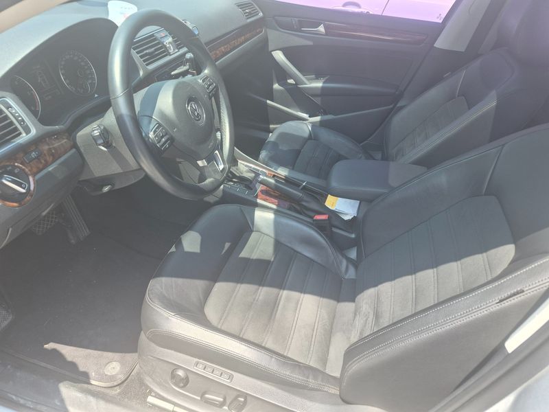 2012 Volkswagen Passat 2.0 TDI B7 photo 12