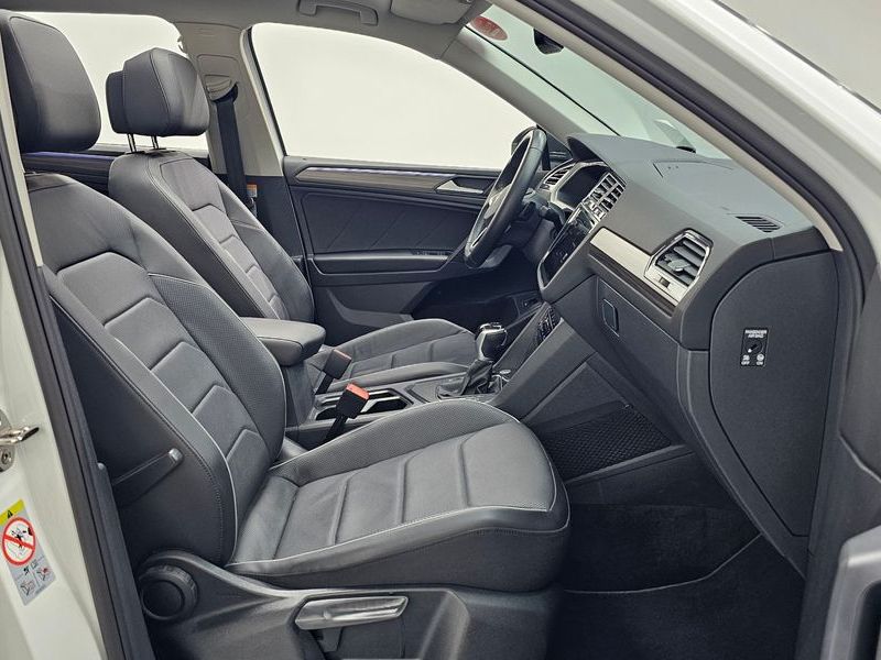 2023 Volkswagen Tiguan 2.0 TSI Prestige photo 11