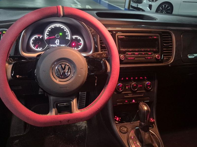 2013 Volkswagen Beetle 2.0 TDI 3rd photo 9